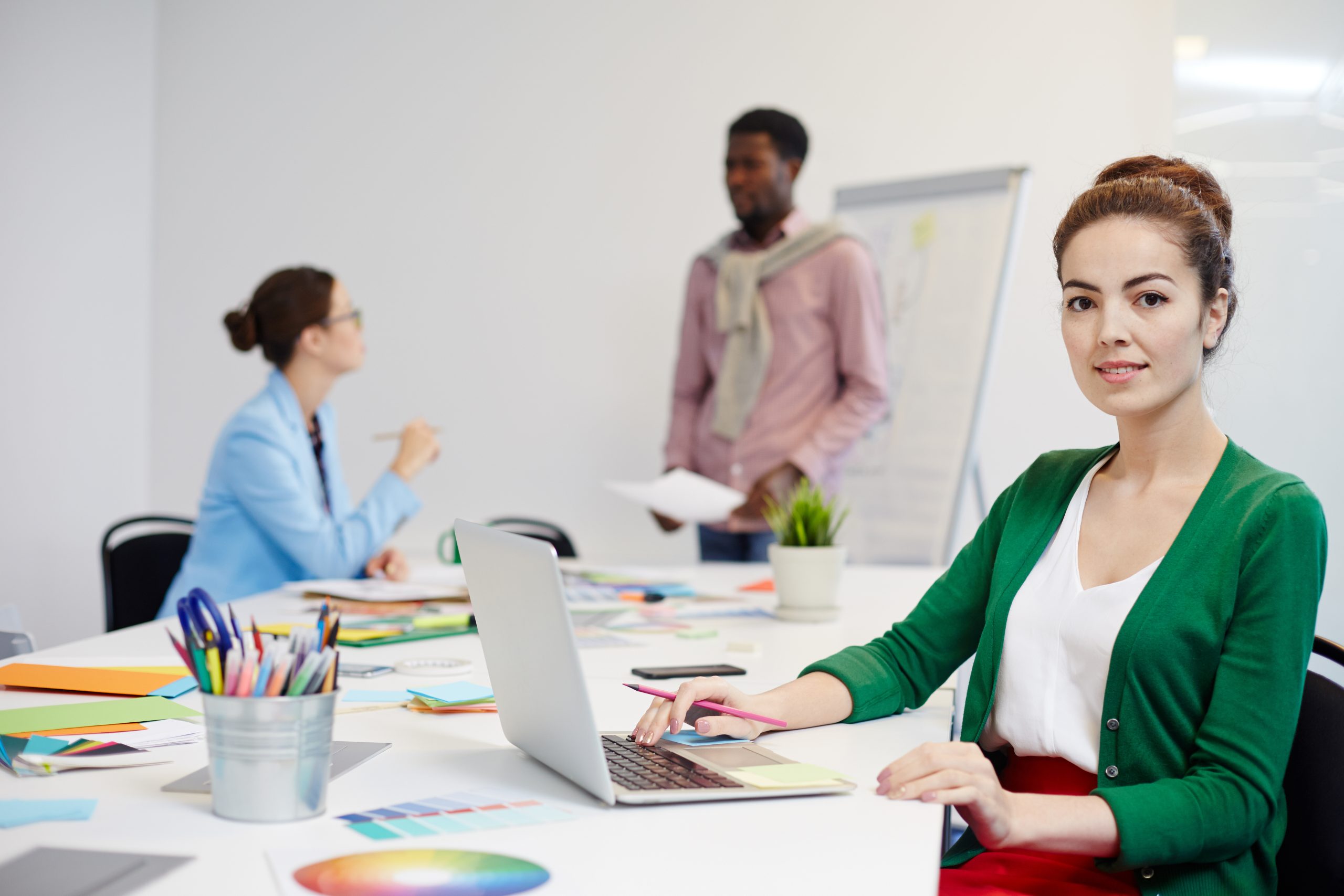 Mobile businesswoman or student with laptop searching for data in the net